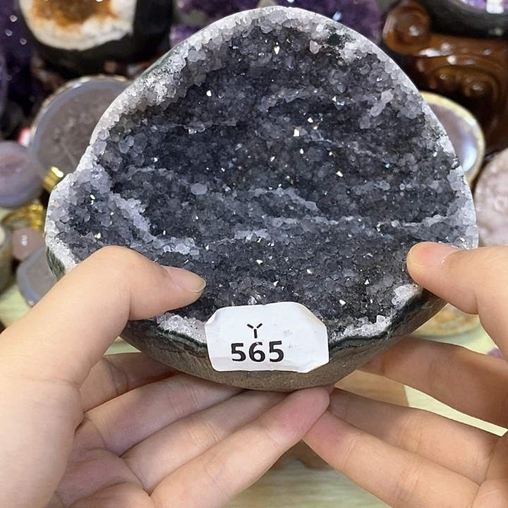 未镶嵌水晶大型摆件（非配饰）