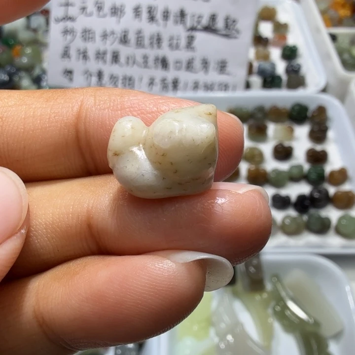 和田玉未镶嵌珠宝奇石
