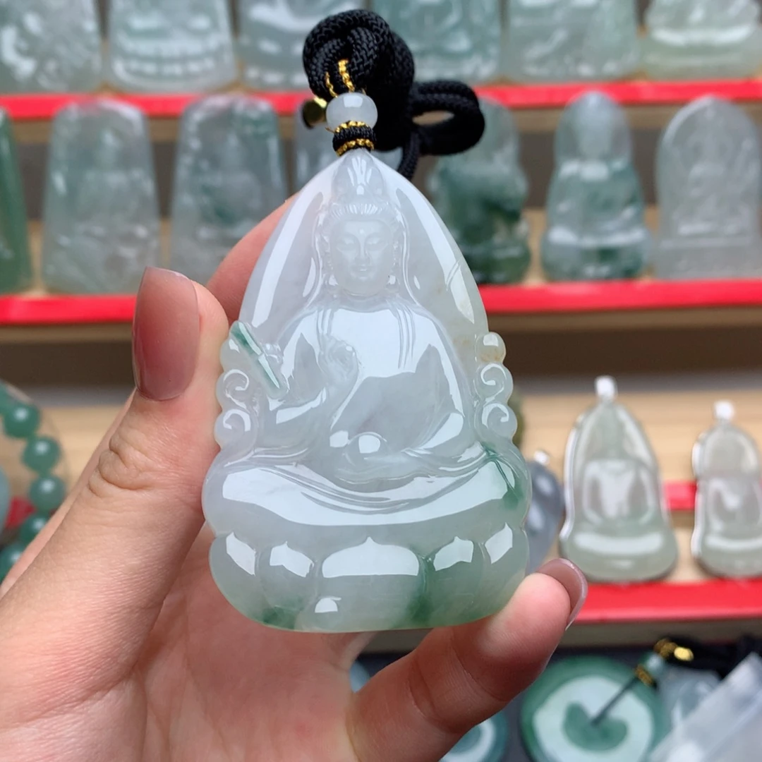 翡翠未镶嵌颈饰素衣