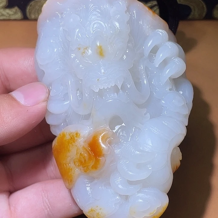 如***意颈饰未镶嵌和田玉CC