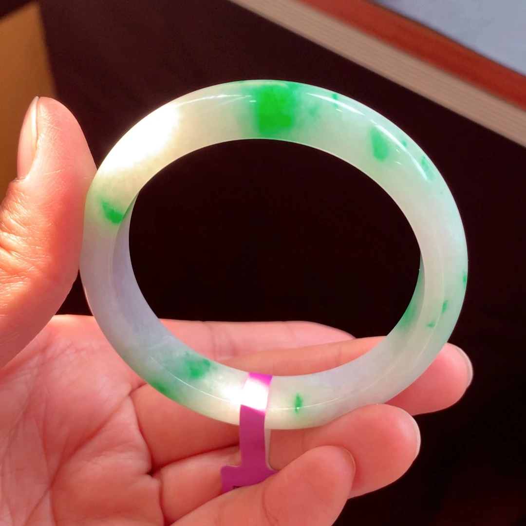 翡翠手镯未镶嵌缅甸翡翠