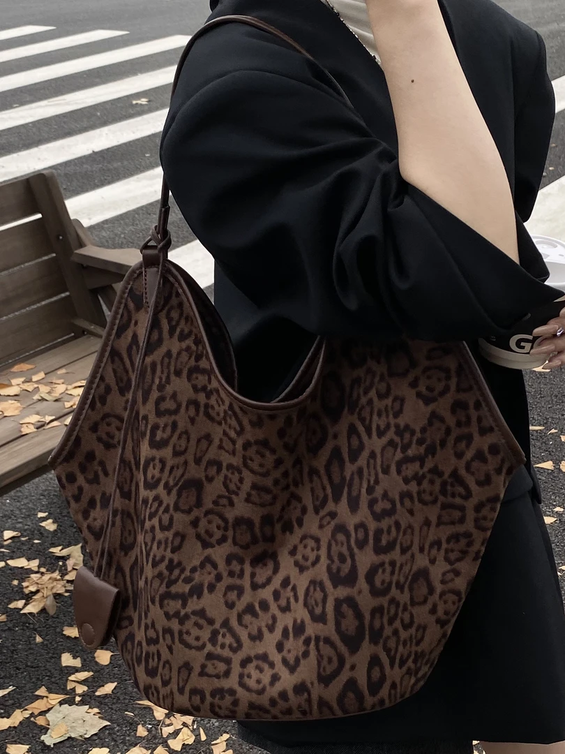 豹纹包包女大容量2025新款秋冬磨砂复古单肩子母包上班通勤托特包