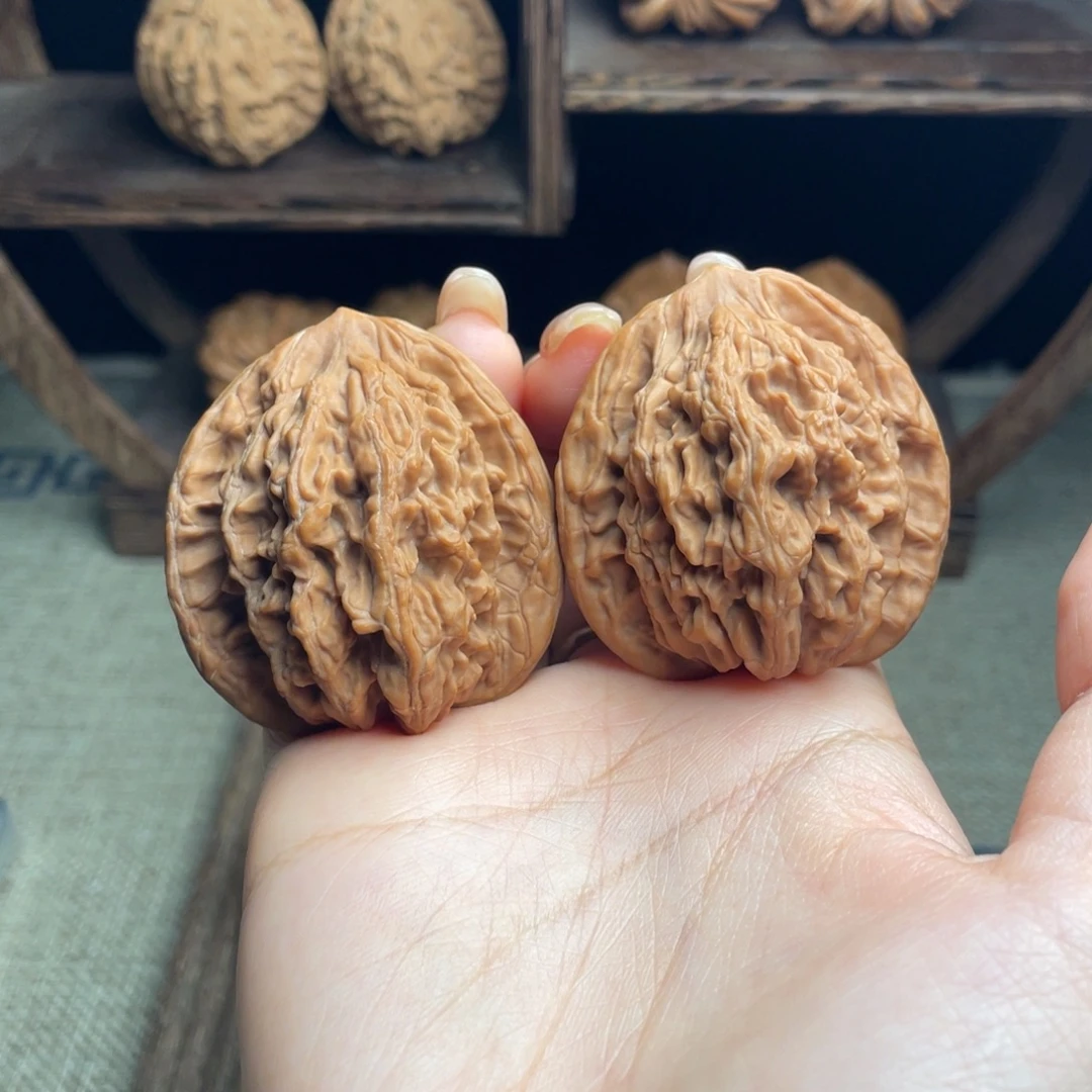 文玩核桃吊坠虎头44 全品白茬精配毕业红皮克重打手
