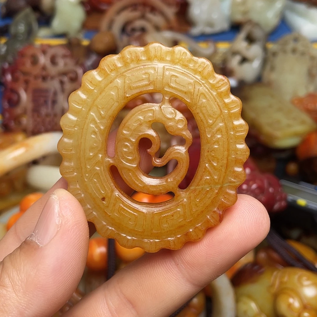 和田玉未镶嵌挂件