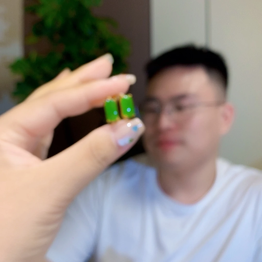 和田玉（碧玉）银S925镀金镶嵌耳饰