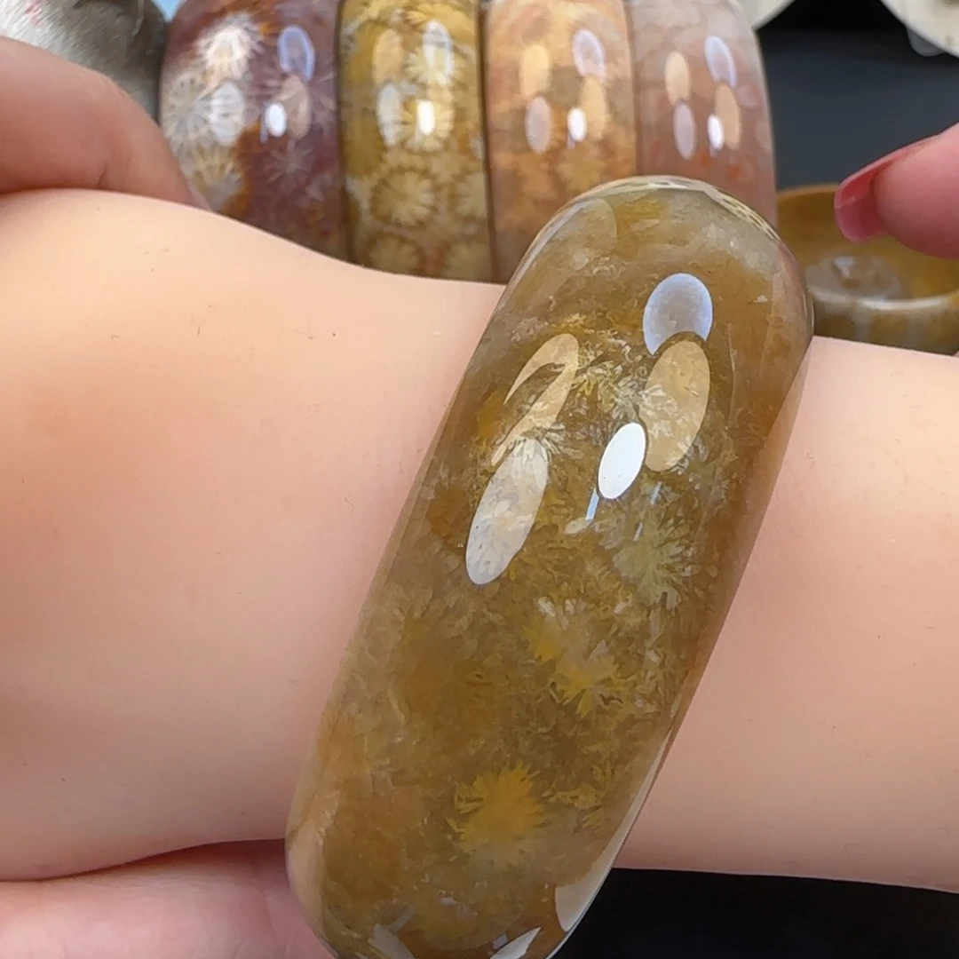 硅化珊瑚（珊瑚玉）未镶嵌手镯56-68圈