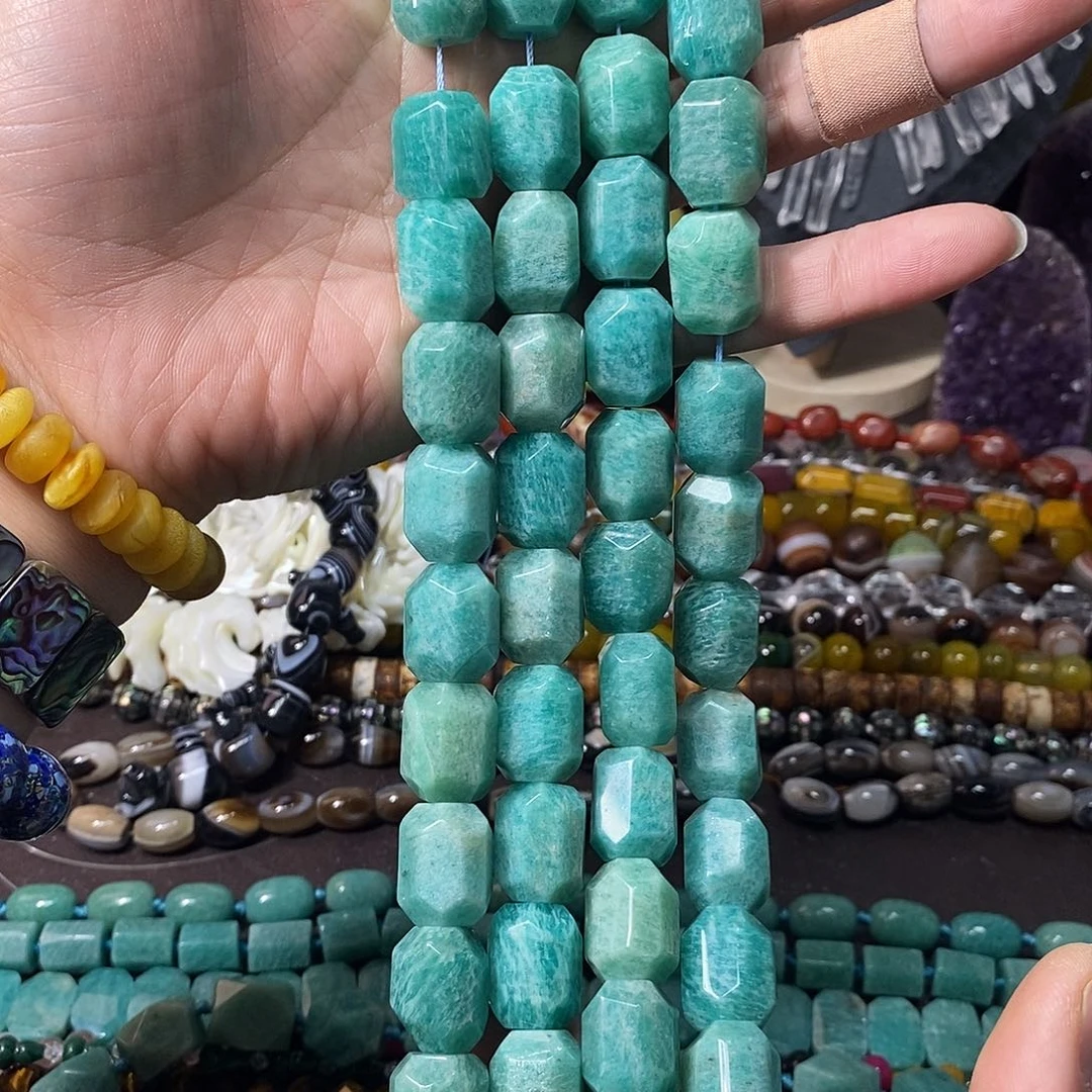 石英质玉未镶嵌，天然天河切面桶珠16×20mm，