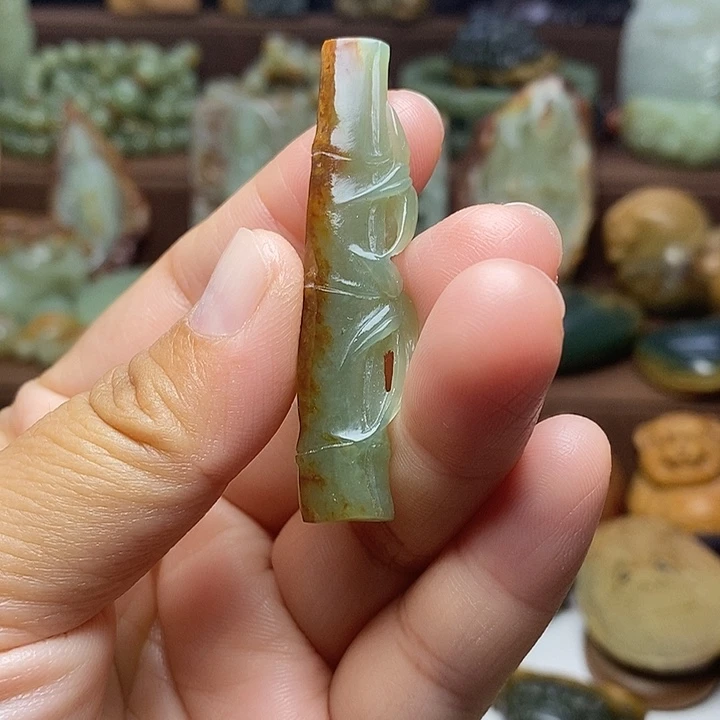 岫岩河磨玉(透闪石质玉)未镶嵌颈饰hui