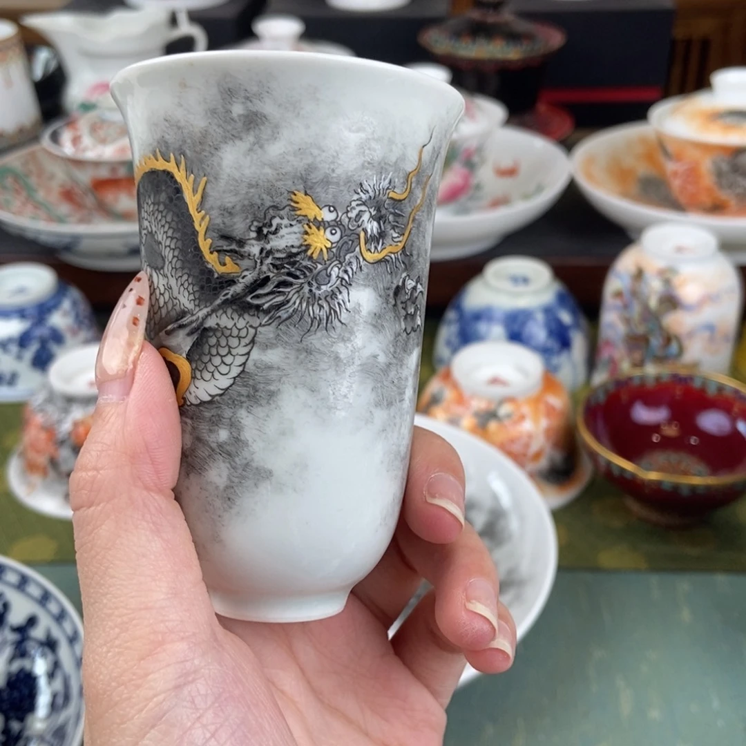 陶瓷的的设计师是什么意思。