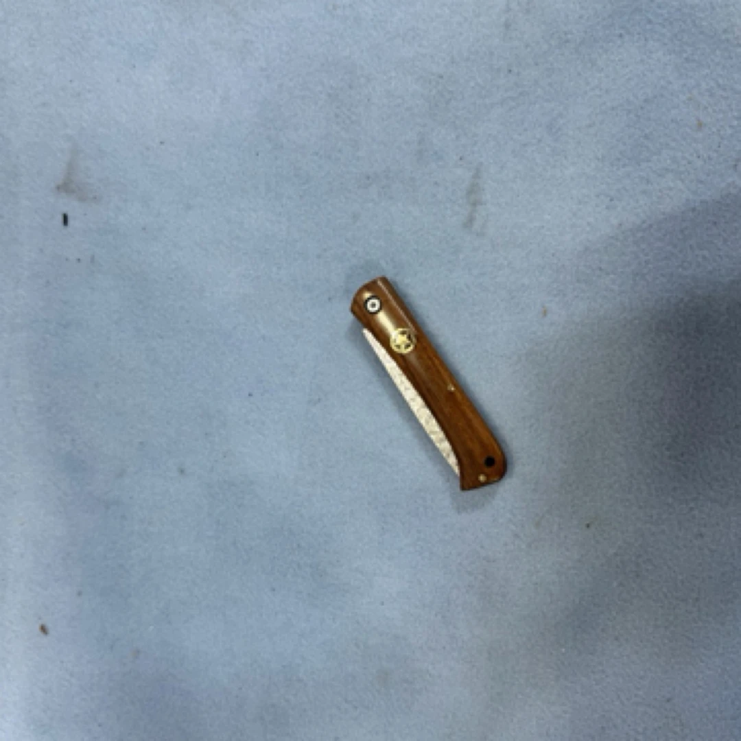 库存尾货徽瑕捡漏 水果刀削皮刀户外折叠 以直播间为主 请勿私拍