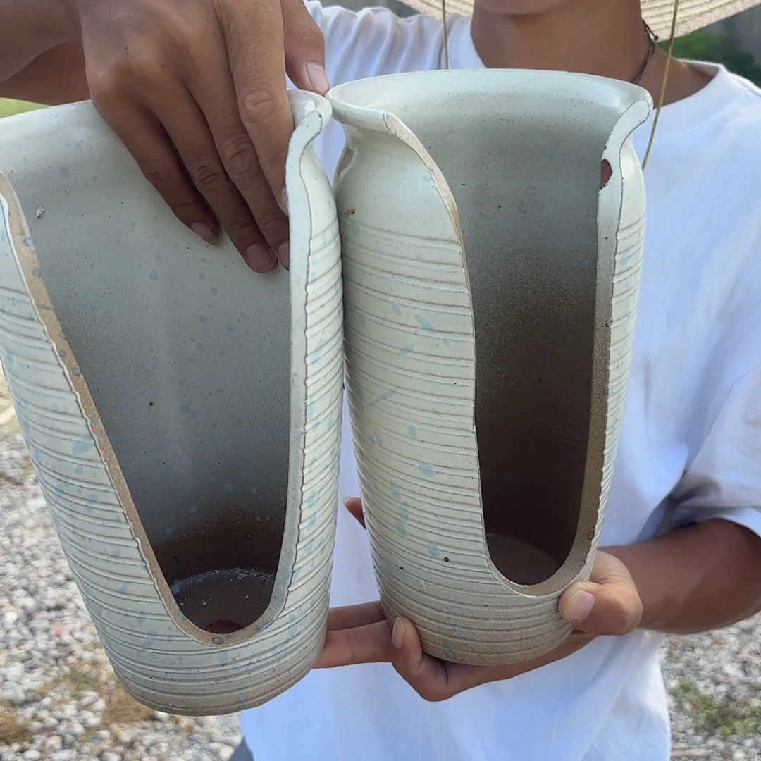 紫砂花盆白缺口瑕疵两个口径13*22