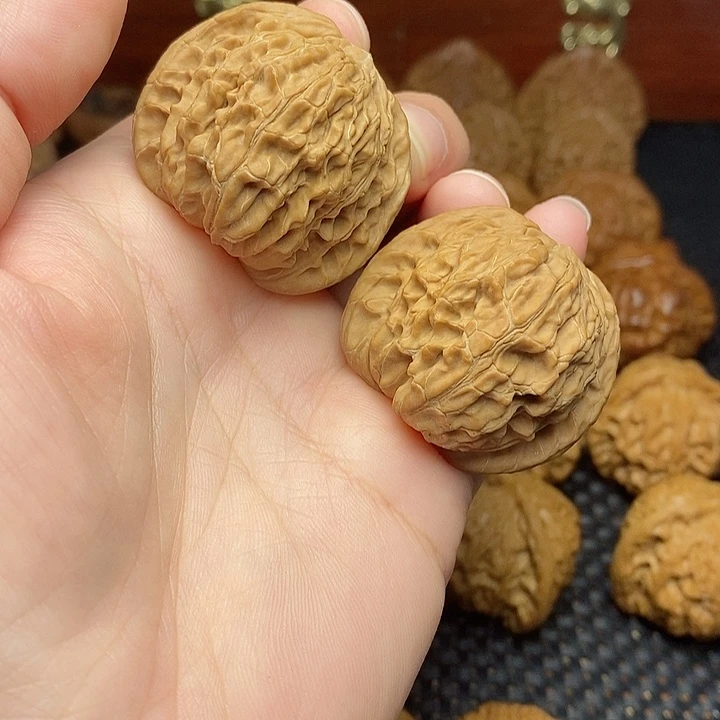 文玩核桃把件40磨盘
