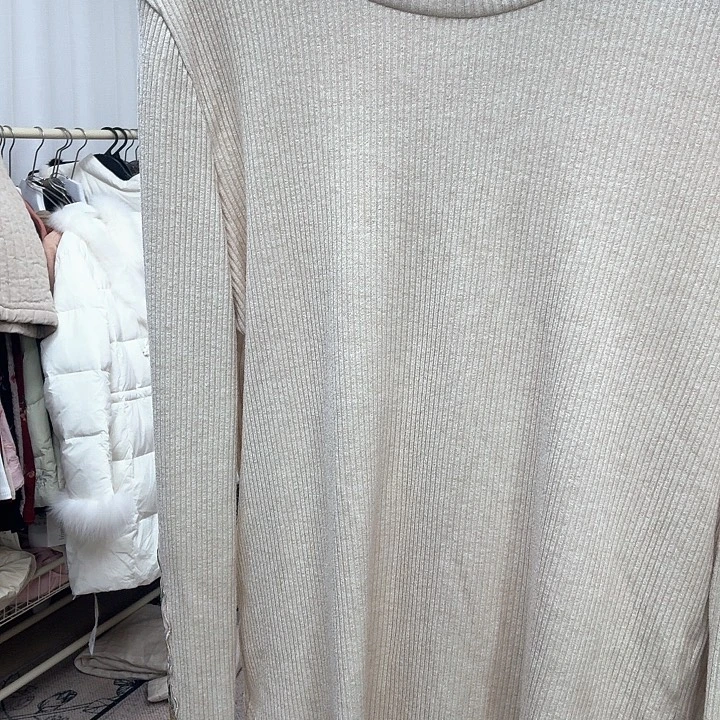 85981米色打底衫女