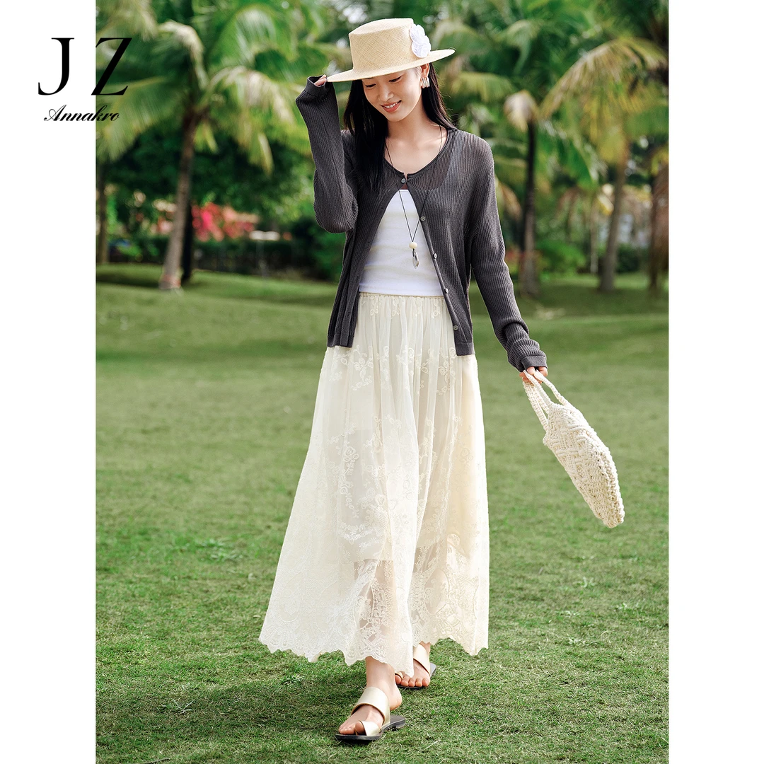 玖姿安娜蔻KWFX20006法式浪漫重工网底棉绣花半身伞裙女2025夏