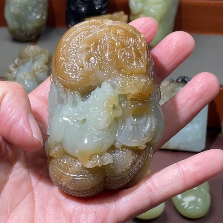 和田玉（糖玉）未镶嵌颈饰