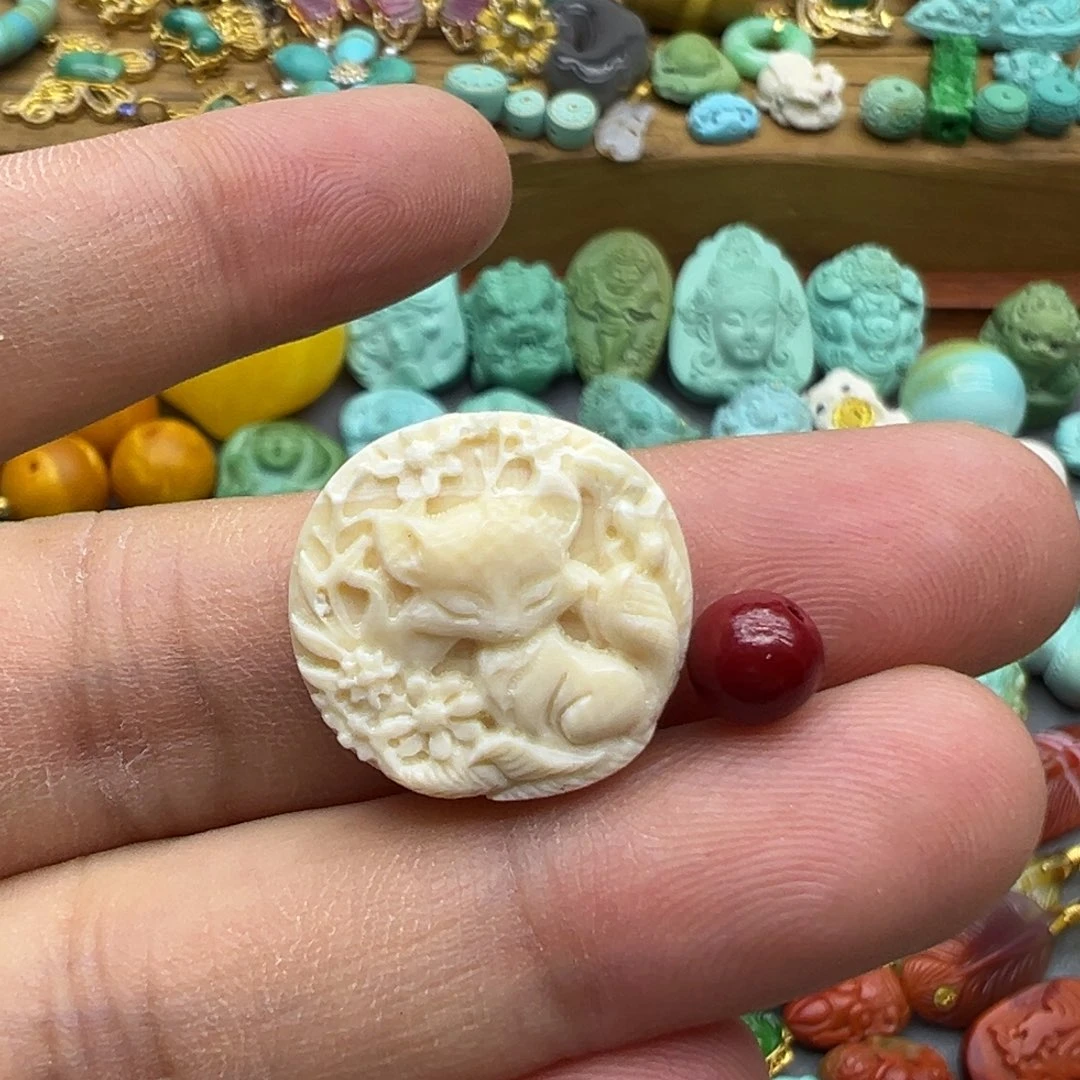 南红玛瑙颈饰未镶嵌小***饱