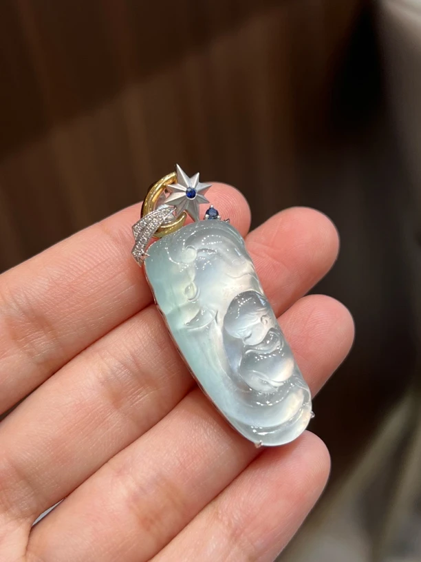 玻璃种吉人自有天象36.7×16.4×5.1起钢性超强吊坠冰透