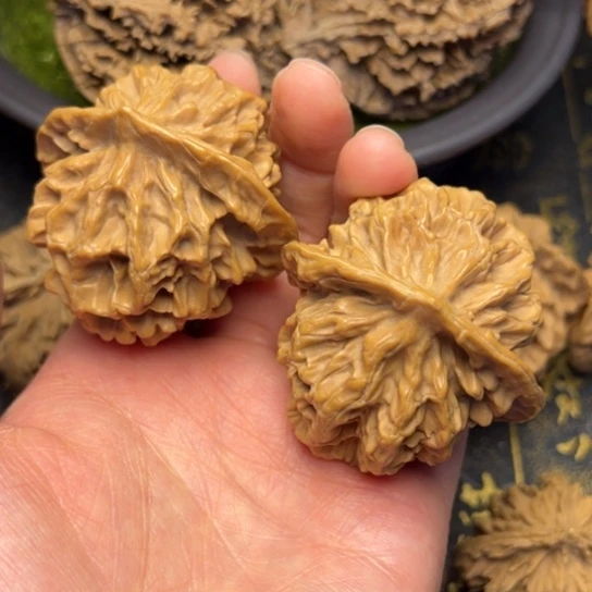 文玩核桃把件山****家秦岭核桃29