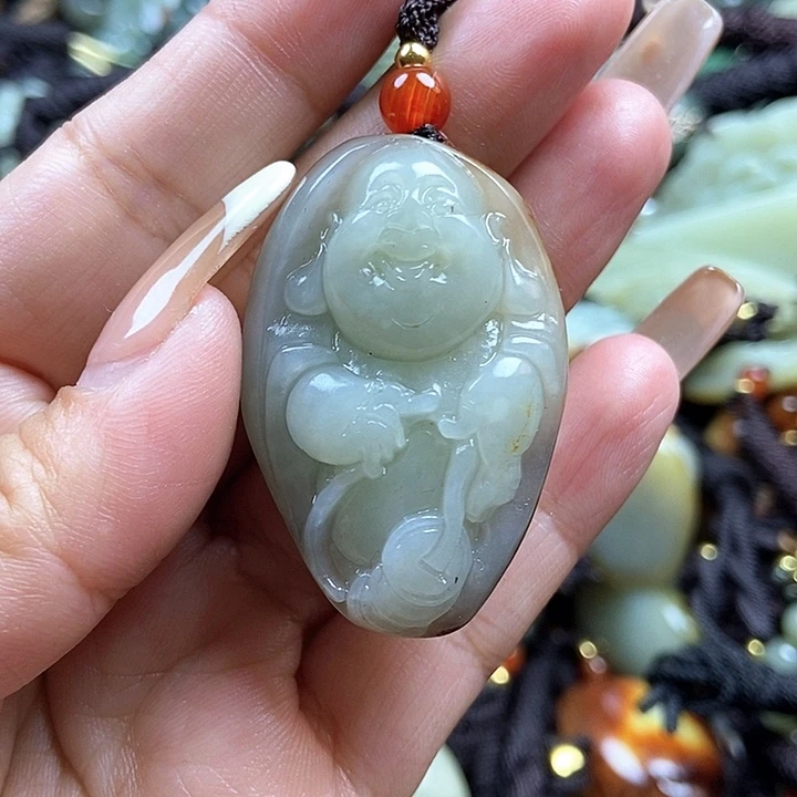 和田玉颈饰未镶嵌