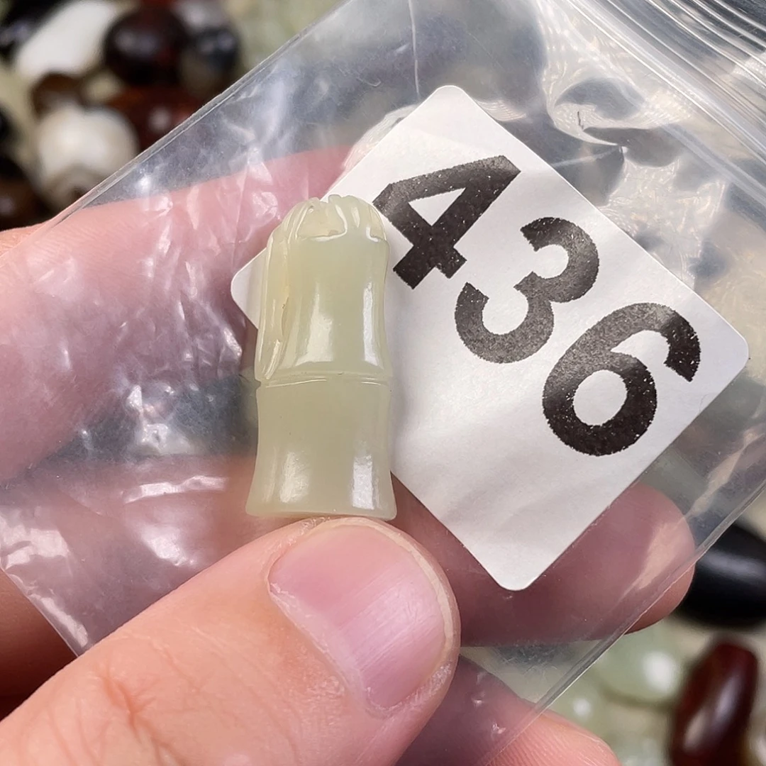 和田玉（糖玉）未镶嵌颈饰