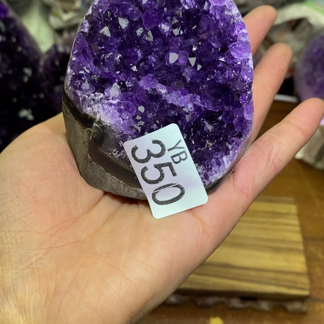 紫晶大型摆件（非配饰）未镶嵌