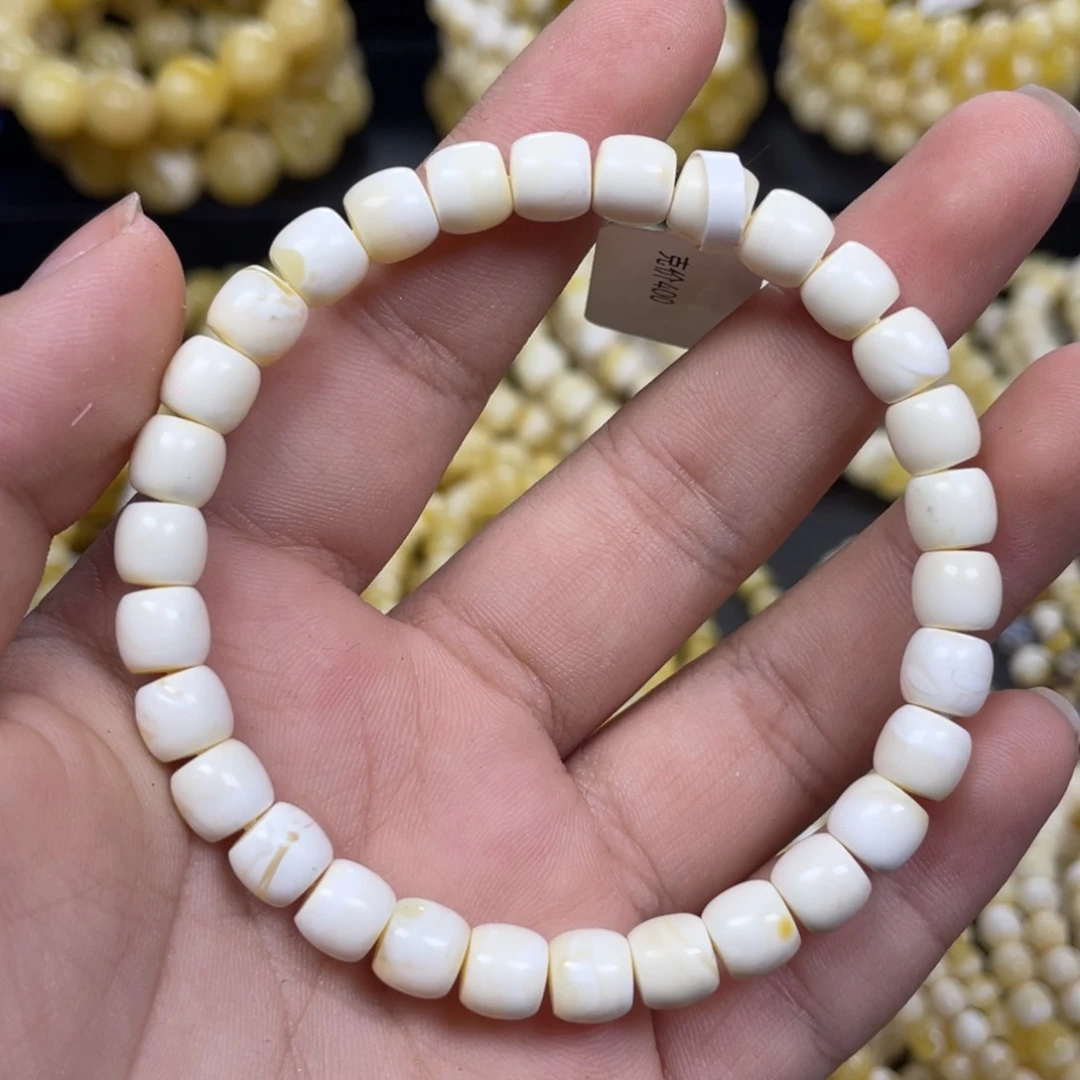 蜜蜡未镶嵌珠宝奇石7m