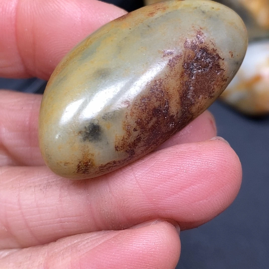 和田玉未镶嵌珠宝奇石