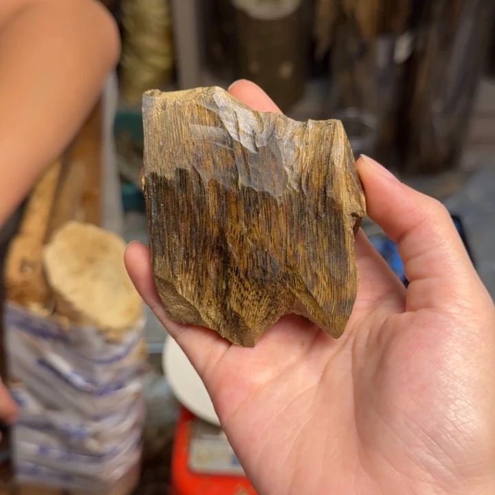 沉香沉香碎屑白棋块料21克