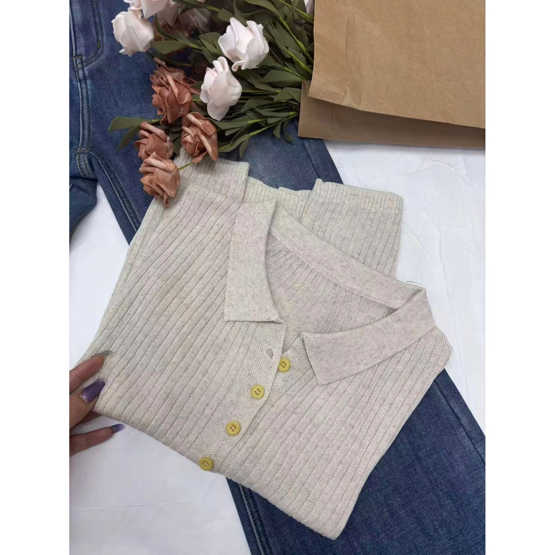 高级感轻奢气质小方领短袖女士针织百搭休闲 M16 J03939