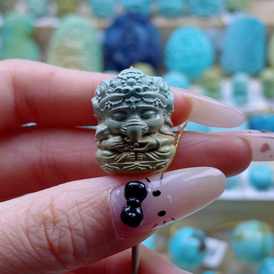 绿松石未镶嵌珠宝奇石