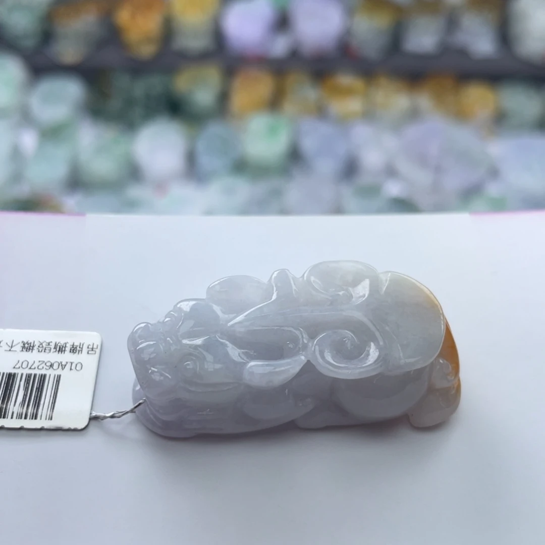 翡翠颈饰未镶嵌貔貅