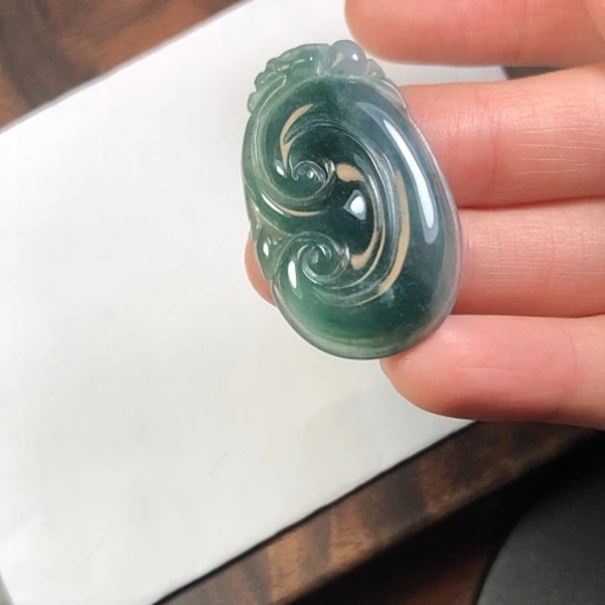 翡翠未镶嵌颈饰缅甸A货，每天下午1点半开播