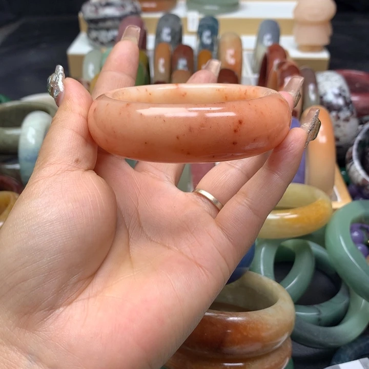 未镶嵌手镯石英质玉夢****