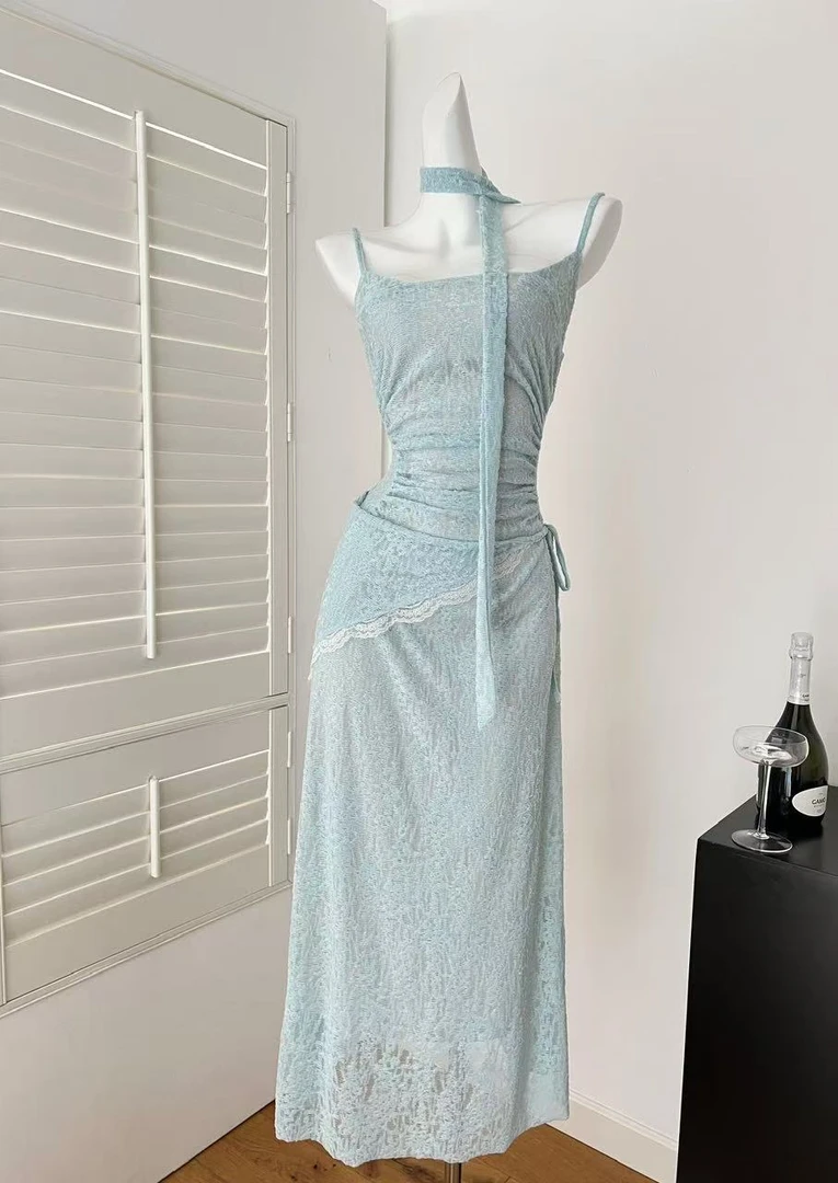 韩系吊带连衣裙女夏季度假风纯欲气质修身显瘦收腰小个子性感长裙