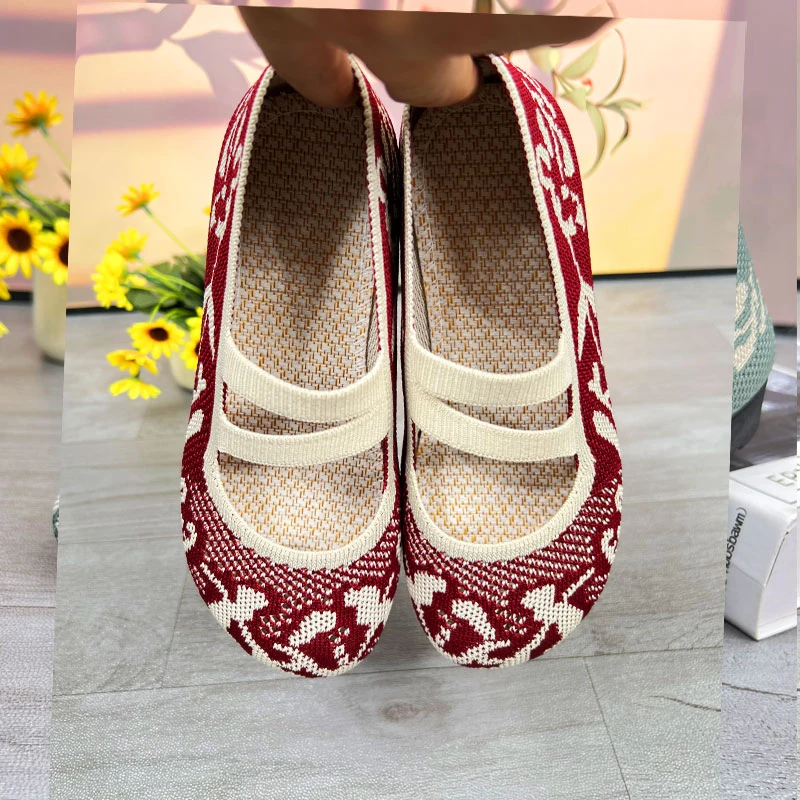夏季透气一脚蹬休闲舒适复古绣花布鞋民族风时尚中老年防滑妈妈鞋
