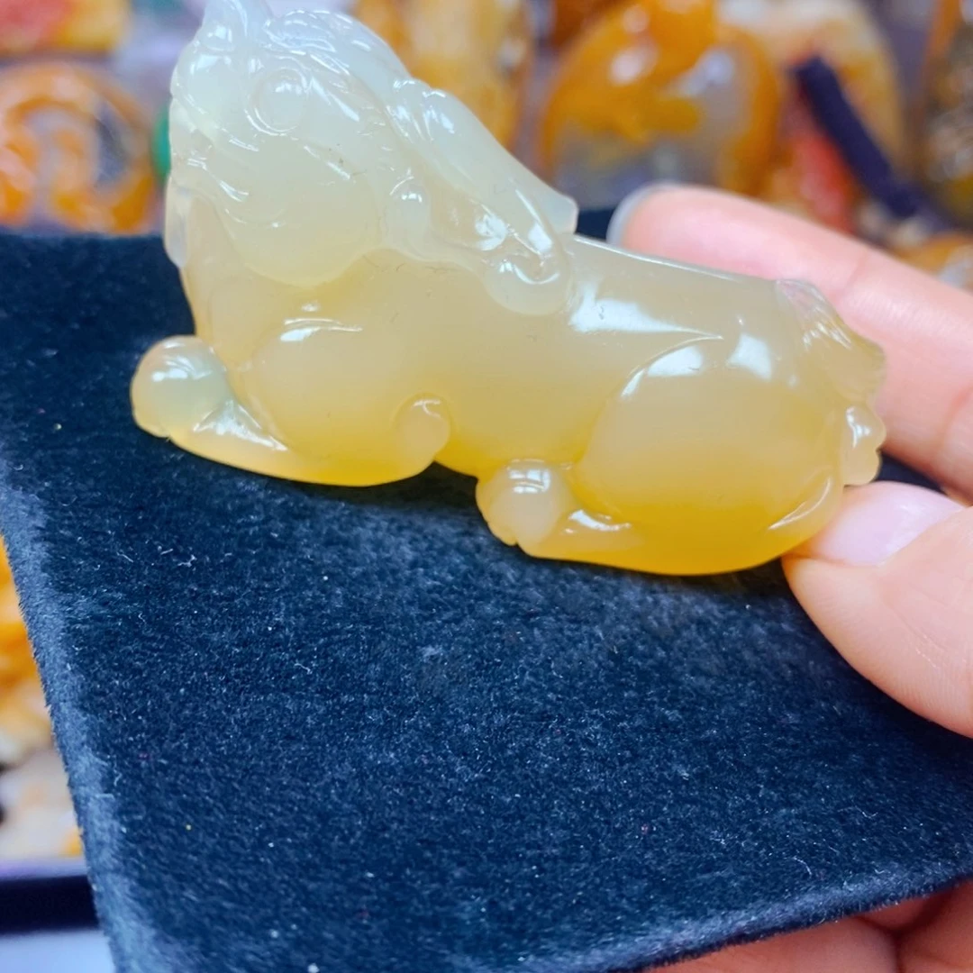 未镶嵌石英质玉（黄龙玉）吊坠(不含链)