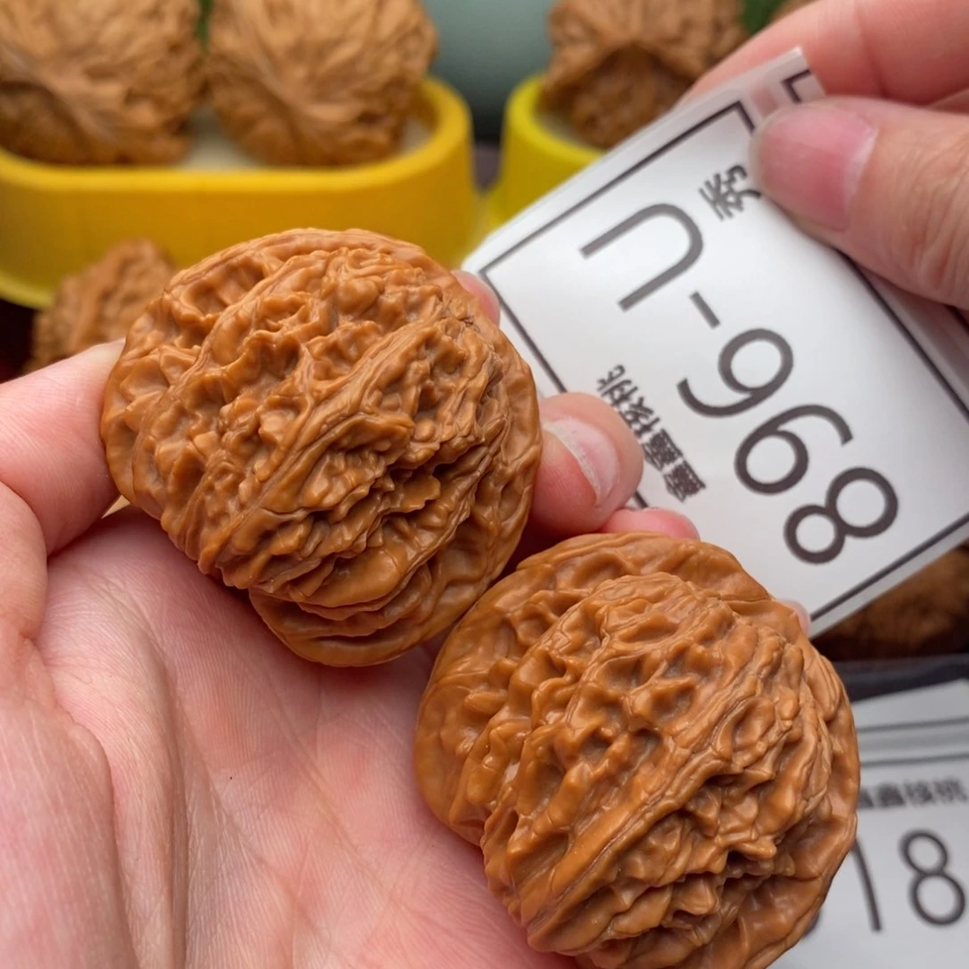 文玩核桃把件汉高楼42