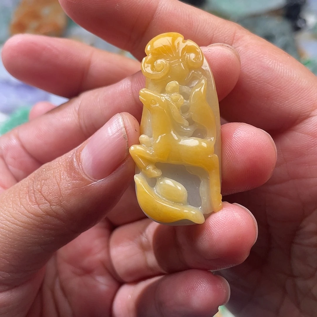 翡翠未镶嵌颈饰翡玉缘翡翠