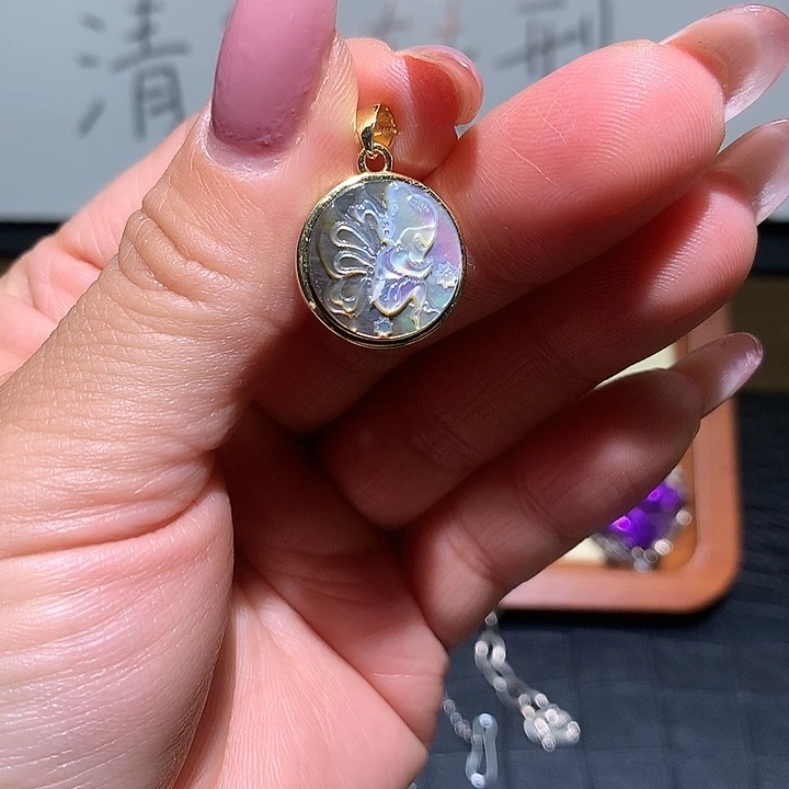 未镶嵌水晶颈饰水晶