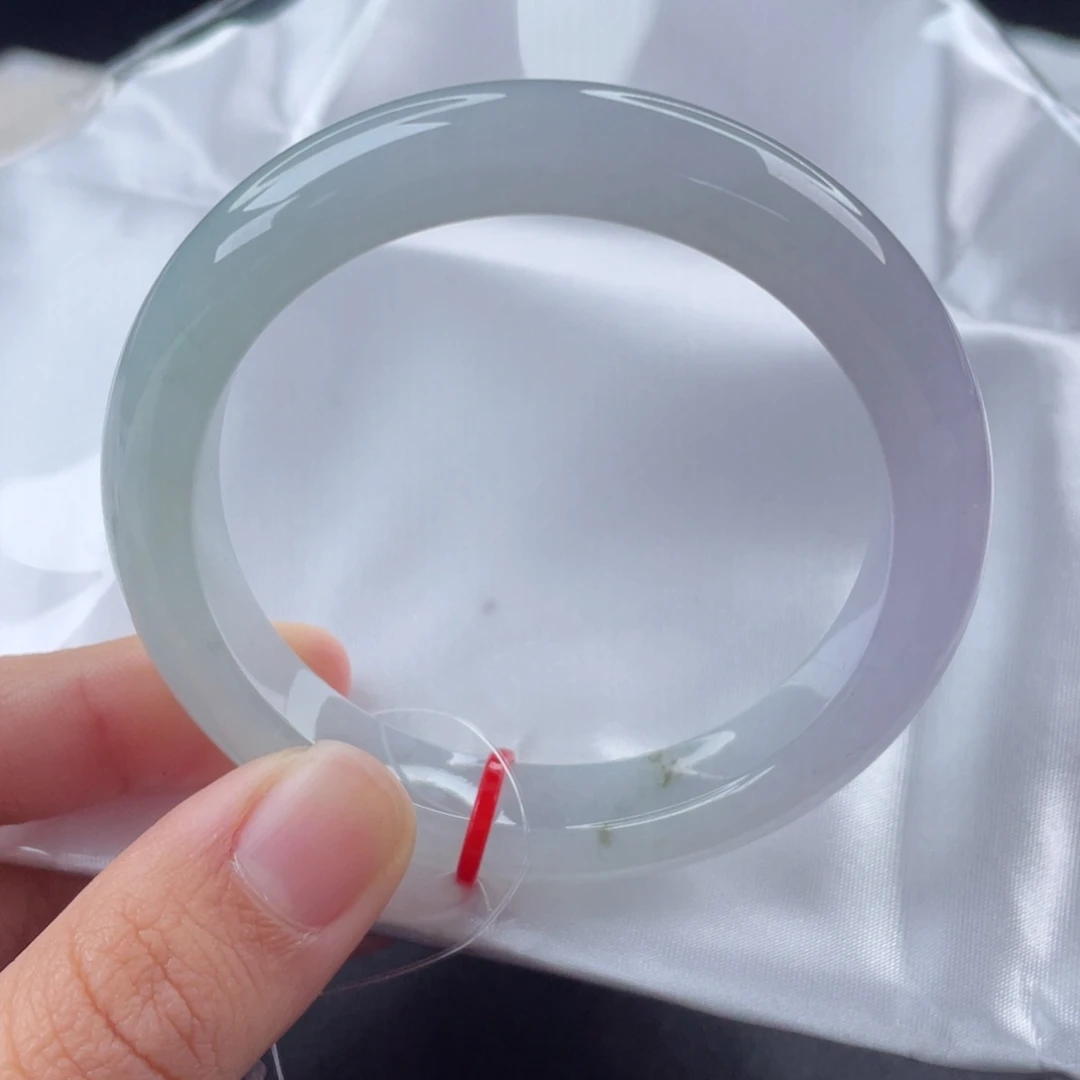 翡翠手镯未镶嵌52.8圈