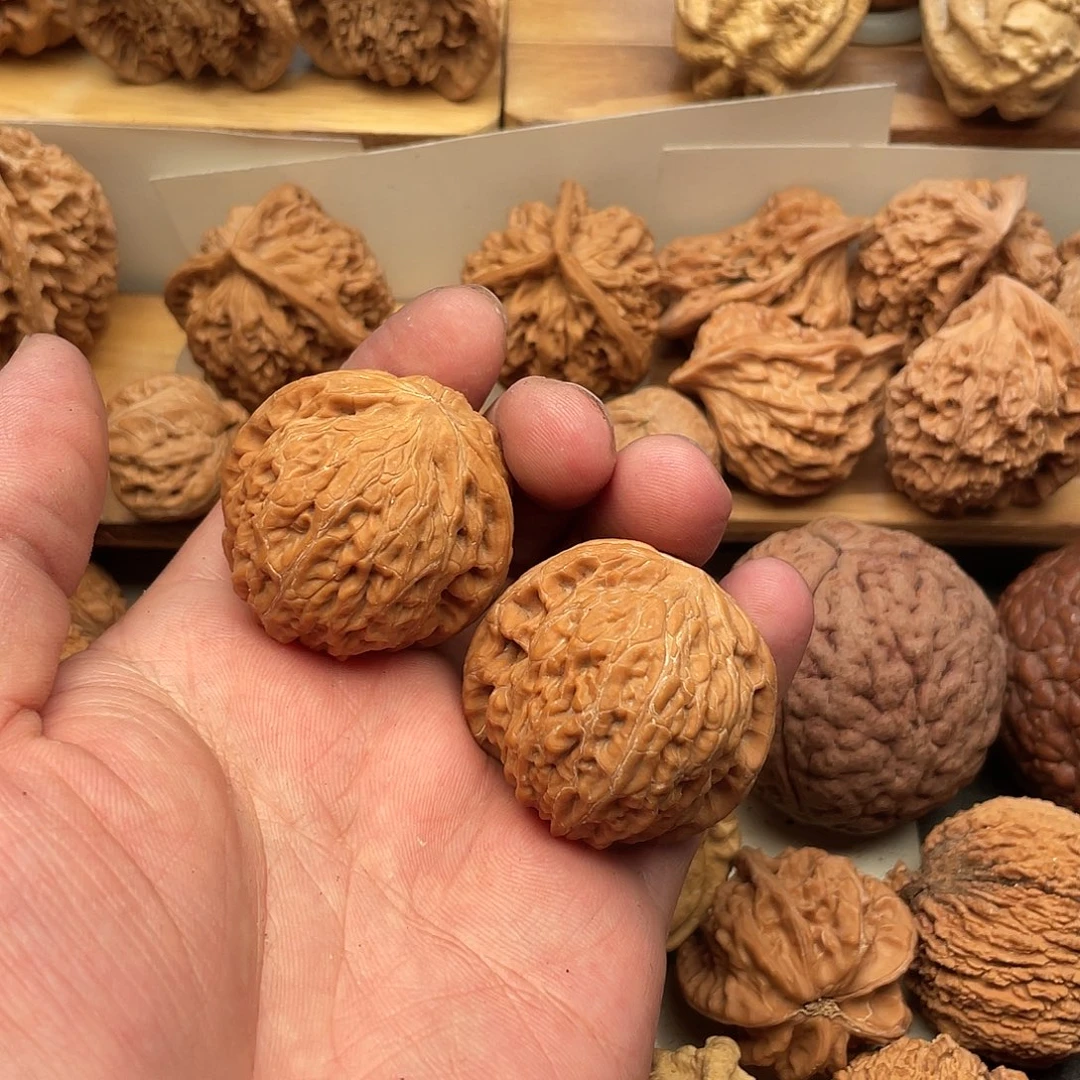 刘***屈吊坠文玩核桃铁锤