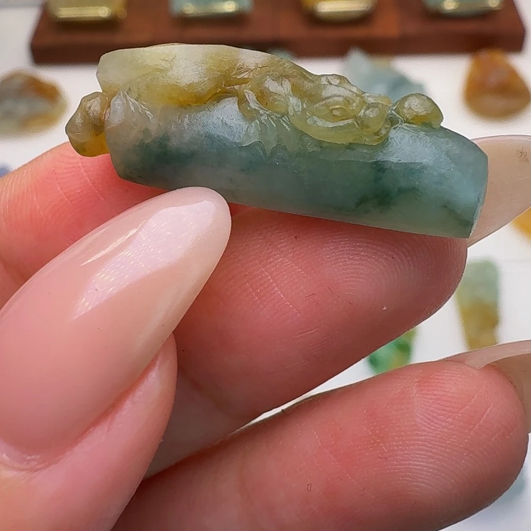 定制翡翠未镶嵌毛货