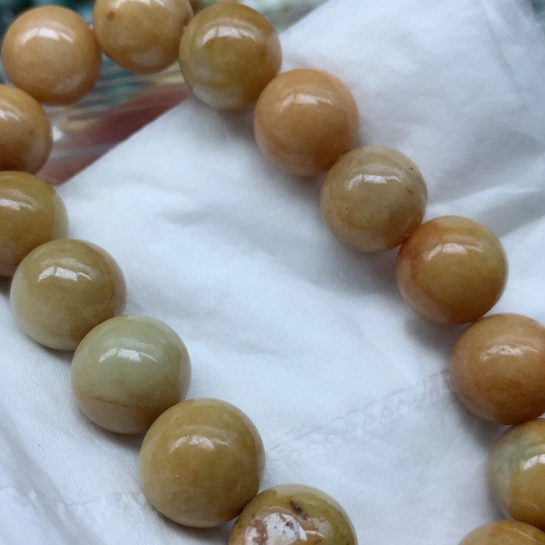 翡翠未镶嵌颈饰珠子