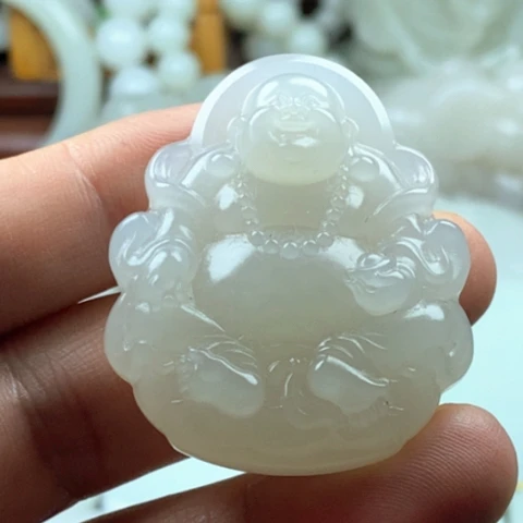 和田玉（糖玉）未镶嵌颈饰