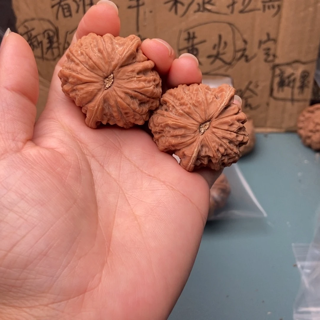 文***文吊坠文玩核桃血麒麟38