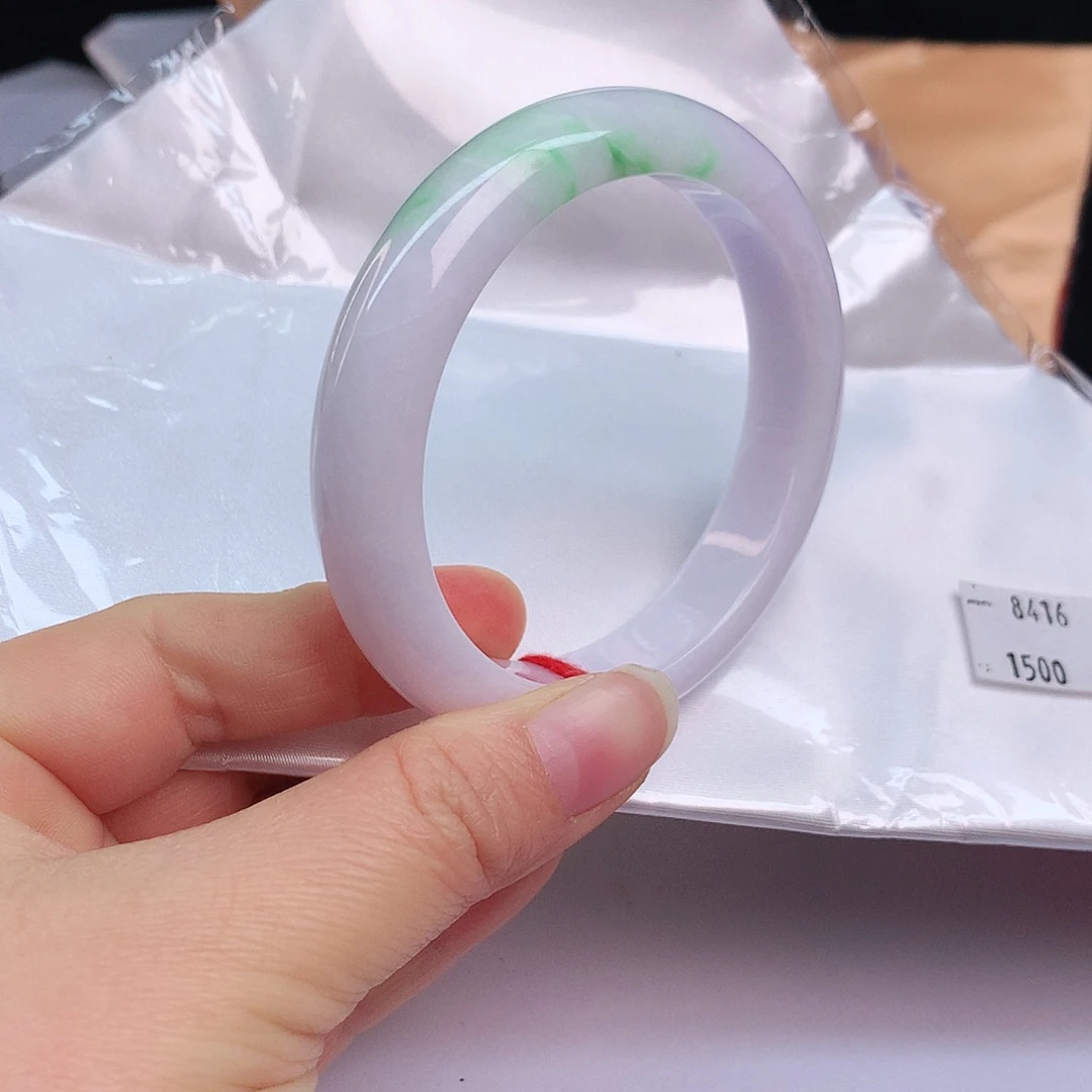 翡翠手镯未镶嵌8416cccvbbn