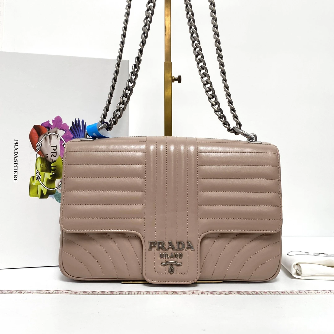 胖虎佳佳/普拉达/95新/公价0/箱包/斜挎包/312504260079