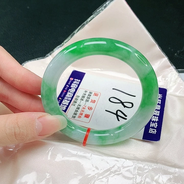 未镶嵌手镯（圆镯）翡翠翡翠手镯