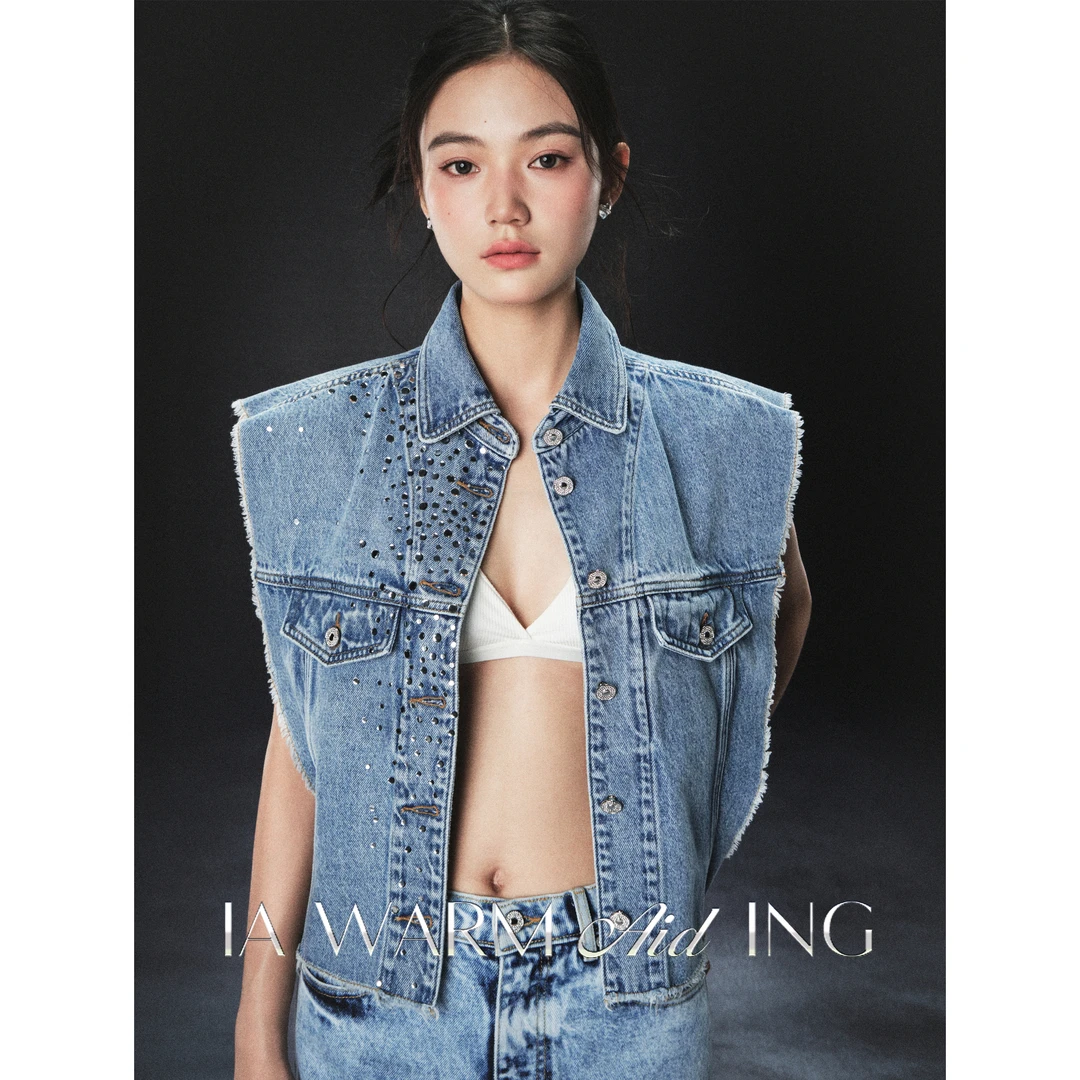 IA WARM AID ING 镜面水钻牛仔背心马甲外套时尚
