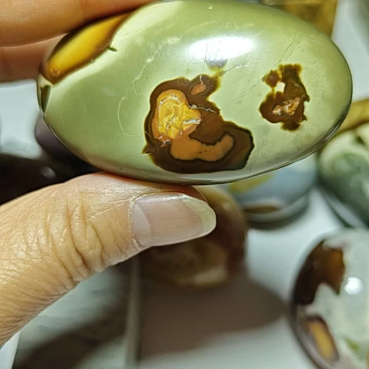 玛瑙/玉髓未镶嵌珠宝奇石